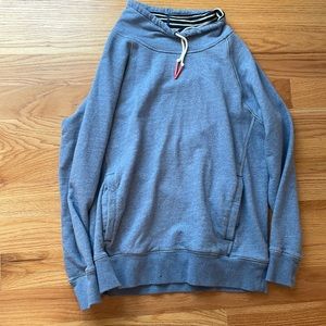 Tommy Bahamas blue sweatshirt